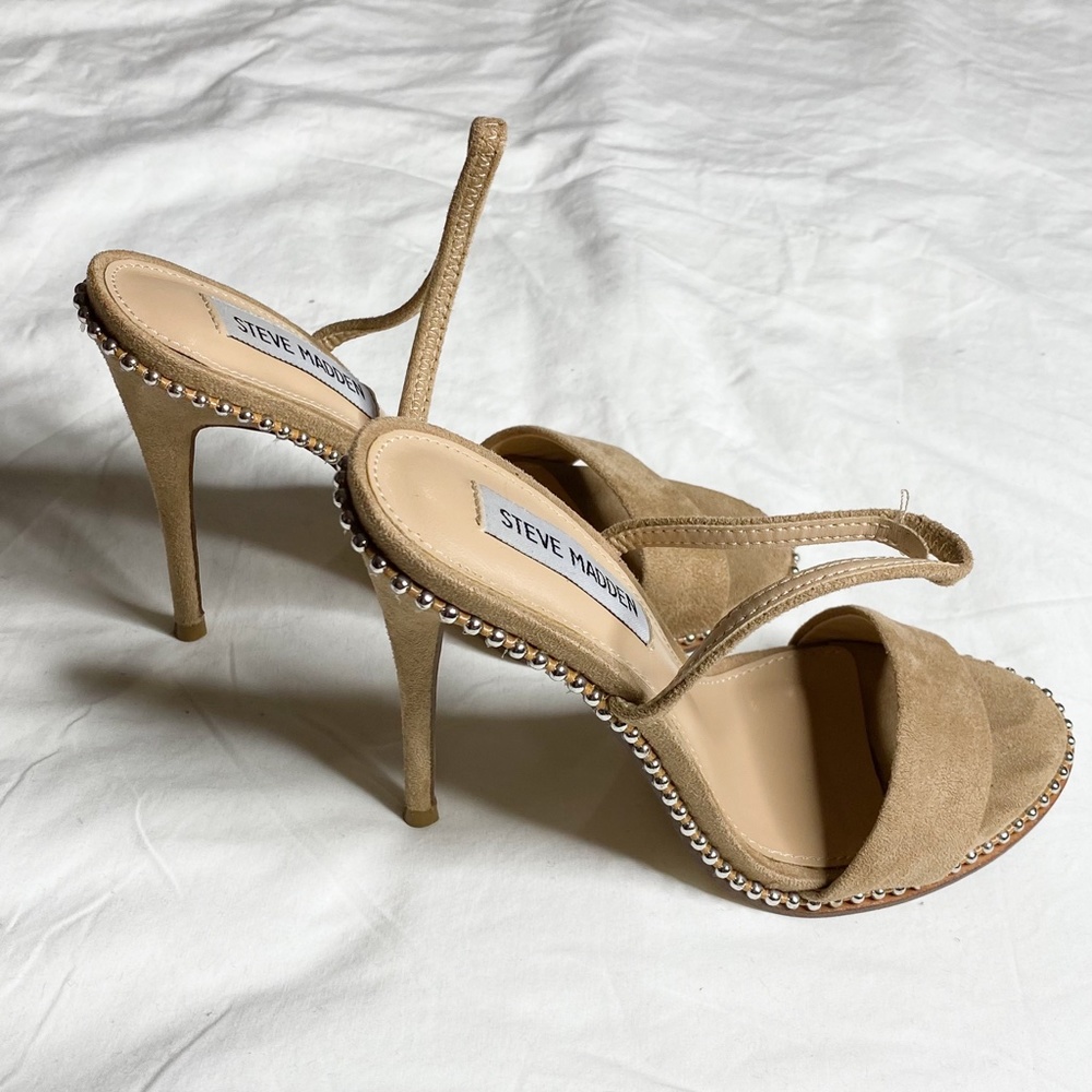 STEVE MADDEN Nude Faux Suede Heels - Picture 2 of 3